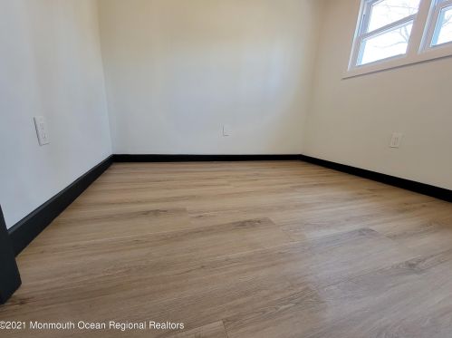 433 Devon St, Lacey NJ  08731-2429 exterior