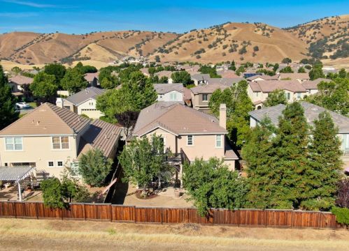 9537 California Oak Cir, Grayson CA  95363-8915 exterior