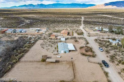 9932 High Desert Dr, Tucson, AZ 85747-8960