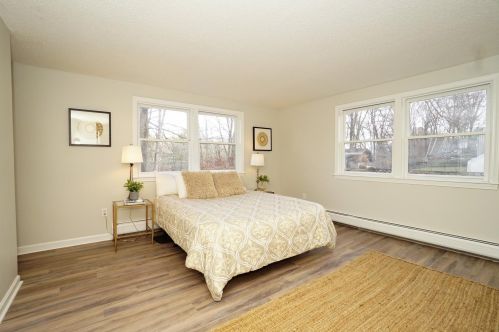 43 Joseph Rd, Salem NH  03079-2021 exterior