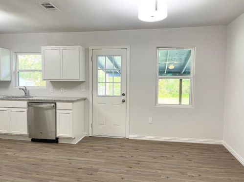 705 Main St, Greenville TX  75401-2027 exterior