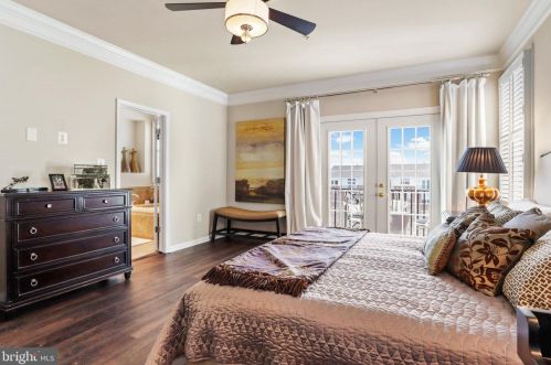 43589 Mcdowell Sq, Leesburg VA  20176-6528 exterior