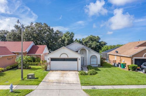756 Country Woods Cir, Kissimmee, FL 34744-4630