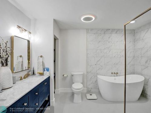 21199 Escondido Way, Boca Raton FL  33433-2507 exterior