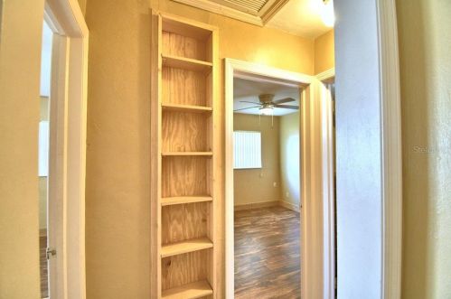 303 Raymond Ave, West Frost Proof FL  33843-9431 exterior