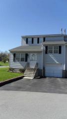 3 Sycamore Ct, Fishkill, NY 12524-2639