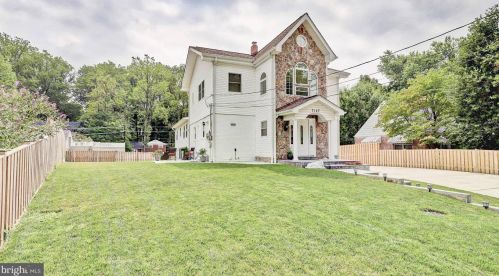 7127 Roosevelt Ave, Falls Church, VA 22042-1623