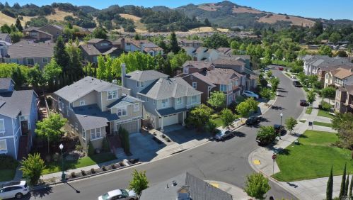 2032 Cooper Dr, Santa Rosa, CA 95404-5683