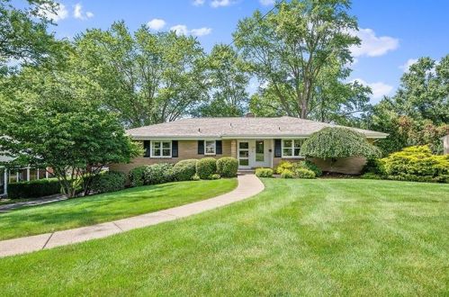 2644 Thorntree Dr, Pittsburgh, PA 15241-2966