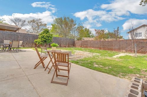 8011 Andante Dr, Citrus Heights CA  95621-1402 exterior