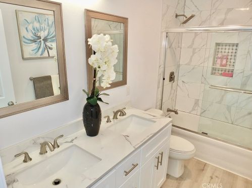 6820 Motz St, Paramount CA  90723-4741 exterior