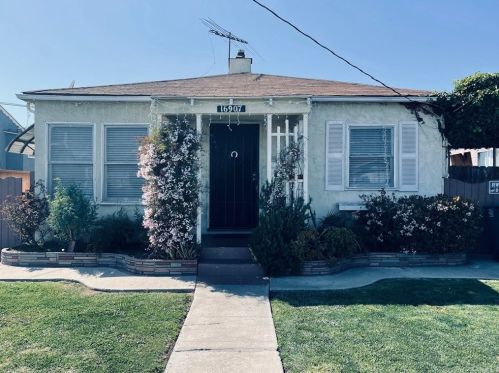 16907 Harvard Blvd, Gardena, CA 90247-5328