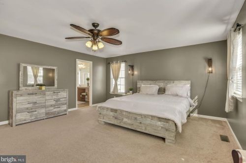 13503 Eagles Rest Dr, Leesburg VA 20176-5035 exterior