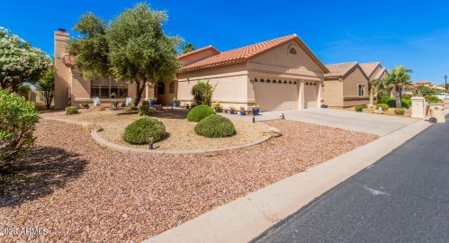 9421 Sunridge Dr, Chandler, AZ 85248-5914