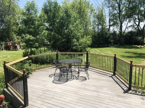 14136 Port Washington Rd, Thiensville, WI 53097-1738