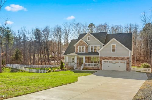 4028 Mackenzie Dr, Haw River, NC 27258-9050