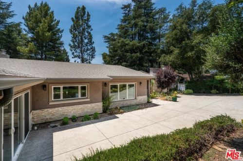 1732 Bonita Vista Dr, La Canada CA  91011-1614 exterior