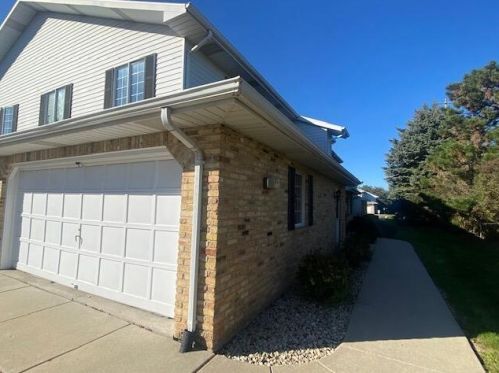 8630 30th Ave, Kenosha WI  53142-5117 exterior