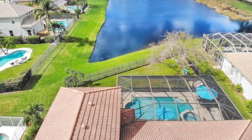 7219 Serrano Ter, Delray Beach FL  33446-2200 exterior