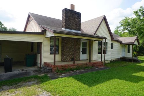 1171 1st Ave, Graceville, FL 32440-4261
