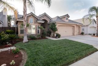 9975 Fine Ave, Fresno, CA 93720-5462