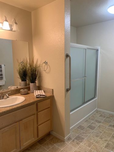 2001 Eastwood Dr, Vacaville CA  95687-6173 exterior