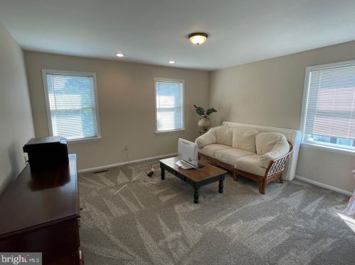 1567 Potter Dr, Pottstown PA 19464-2978 exterior