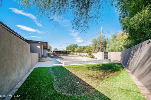 5125 Burns St, Tucson AZ  85711-3123 exterior