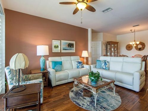 5653 Whisperwood Blvd, Naples, FL 34110-2316