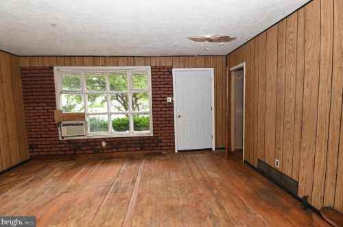 305 Carnegie Ave, Wenonah NJ  08090-1411 exterior