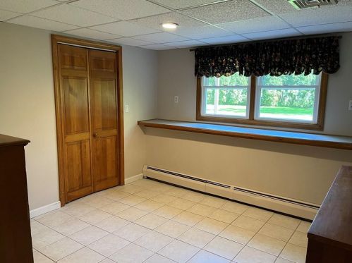 7 Hawthorne Rd, Coventry RI 02816-7630 exterior