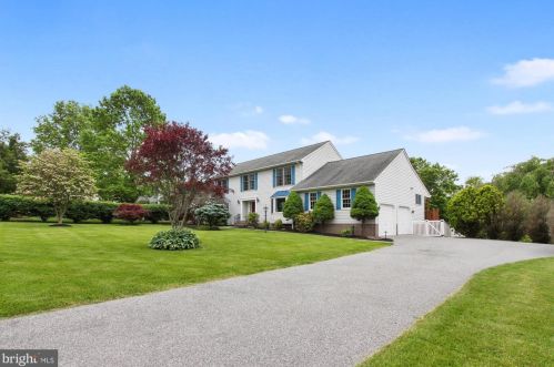 13 Country Manor Ln, Tolna, PA 17349-9699
