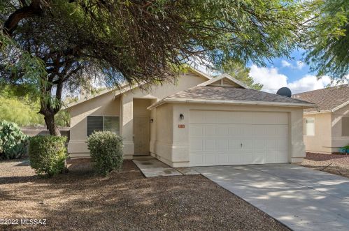 3311 Whistler Dr, Tucson, AZ 85730-1678