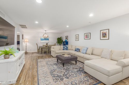 7724 Camelback Rd, Scottsdale AZ 85251-1801 exterior