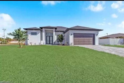345 25th Ave, Cape Coral, FL 33993-7577