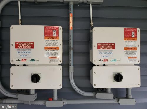 42 Bayberry Ln, Willingboro NJ  08046-1608 exterior