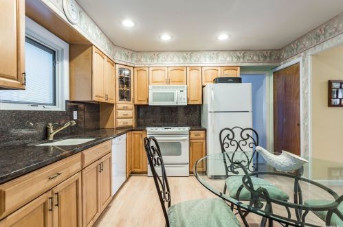 731 Nicolls Rd, Deer Park, NY 11729-2816