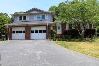 100 Red Cardinal Rd, Seneca SC  29672-2153 exterior