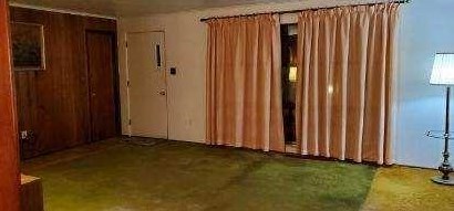 250 Florida Dr, New Kensington, PA 15068-3320