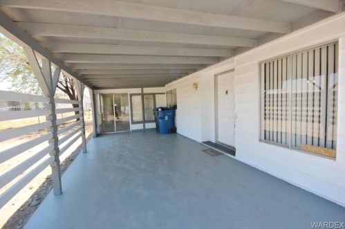 598 Holly St, Bullhead City, AZ 86442-6244