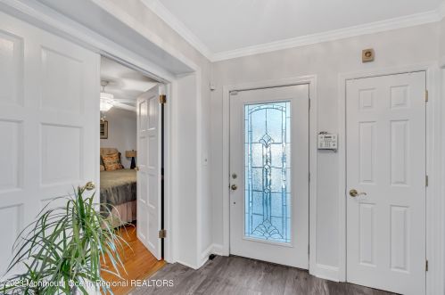 85 5th Ave, Wall Township NJ  08750-2013 exterior