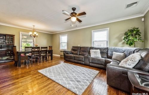 734 Virginia Ave, North Bellmore, NY 11710-1340