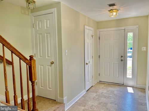 232 Country Ridge Dr, Red Lion PA  17356-8866 exterior