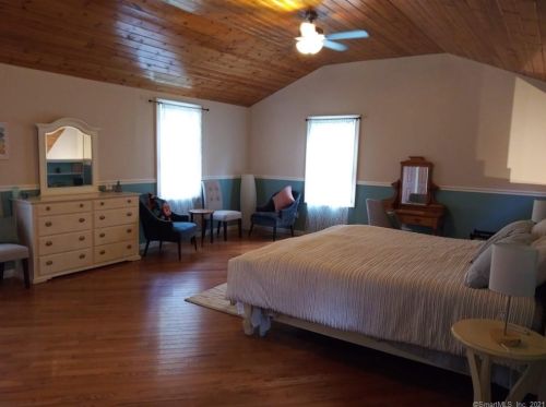 346 Maple St, Litchfield CT  06759-2100 exterior