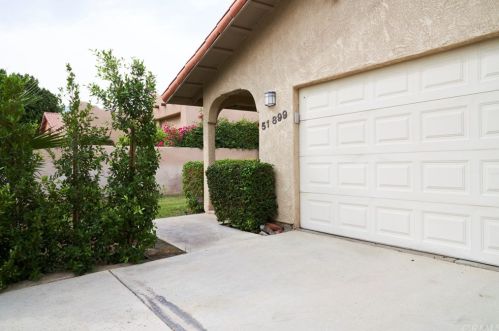 51899 Avenida Carranza, La Quinta CA  92253-3156 exterior