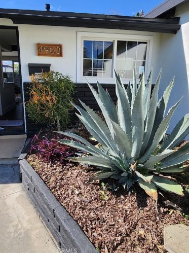 4903 Banewell Ave, Covina CA  91722-1206 exterior