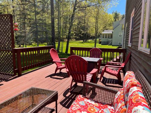 2 Cindy Ave, Unity NH 03743-3366 exterior