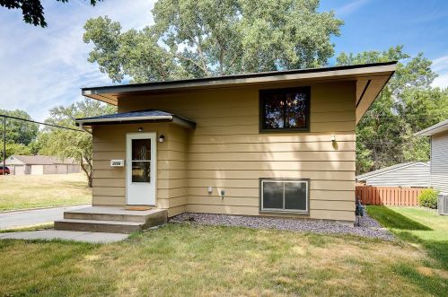 3156 Nevada Ave, Minneapolis, MN 55426-3219