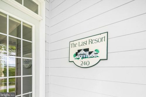 240 O St, Purcellville VA  20132-3002 exterior