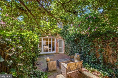 1321 28 St, Washington DC 20007-3101 exterior